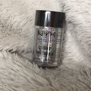 NYX loose glitter